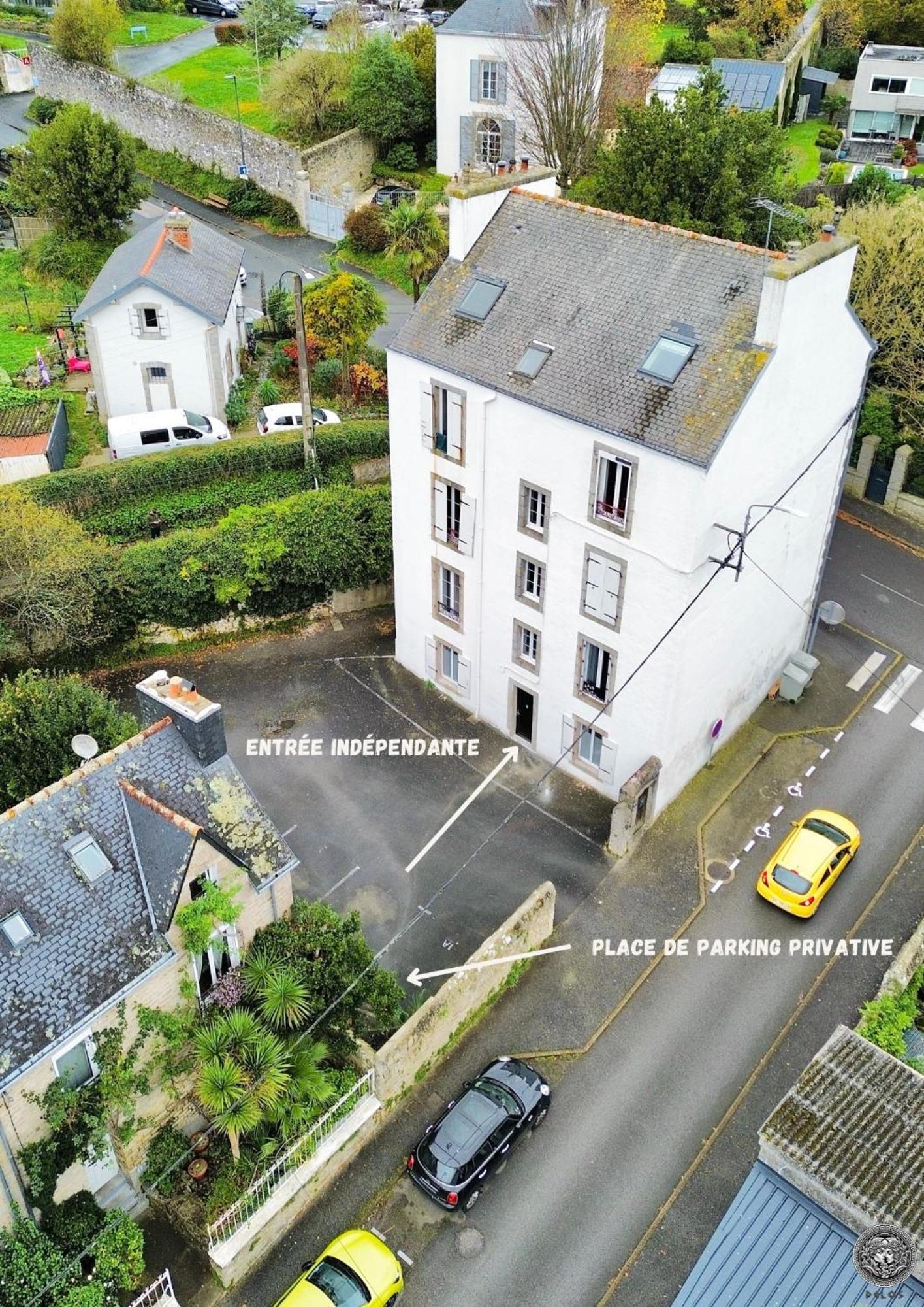 - La Delos - Jacuzzi 2 Places - Centre A Pied - Lit Queen Size - Parking Privee - Wifi - Center Within Walking Distance - Apartment *
